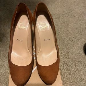 Christian Louboutin Brown pumps size 7B